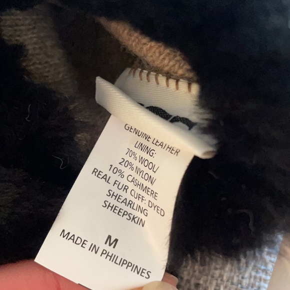 NWT UGG Silver Leather Gloves with Shearling Cuff - Picture 7 of 7